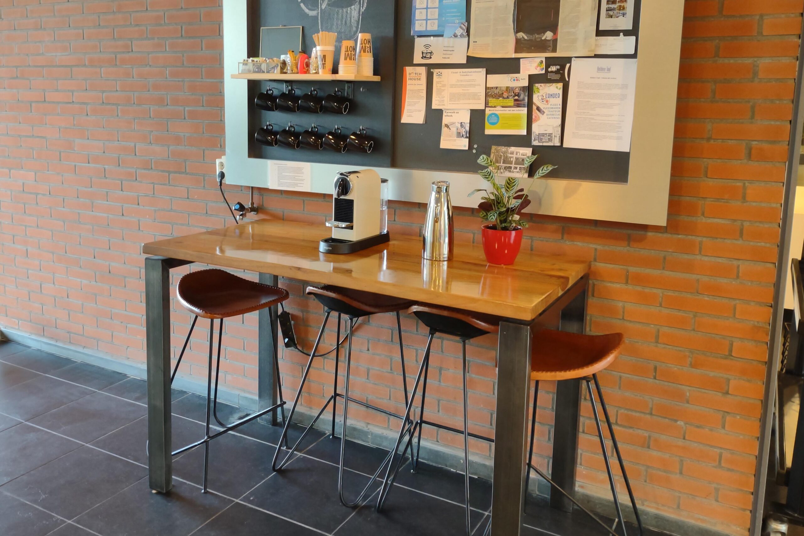 Radex corner
